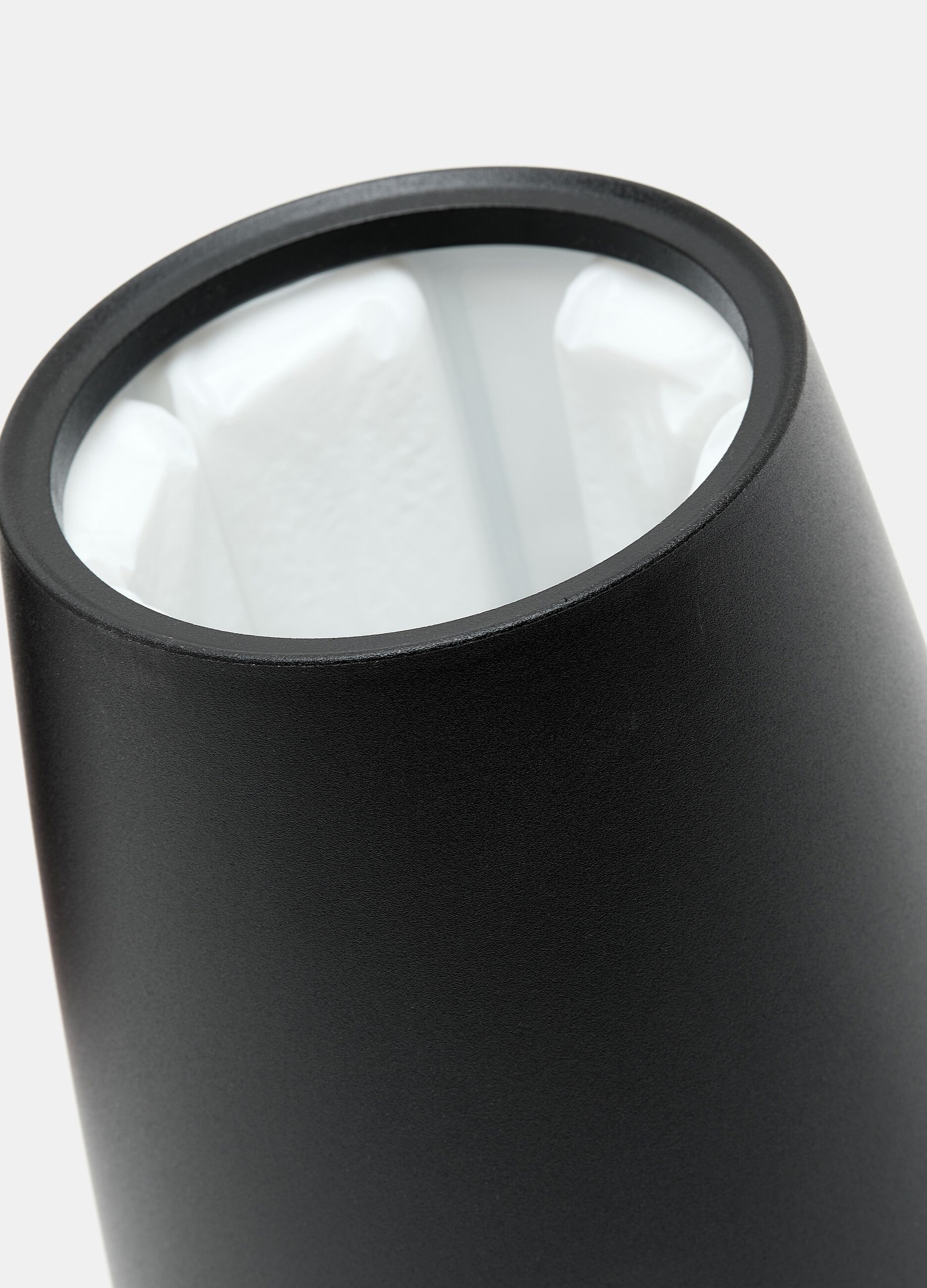 Solid wine cooler_2