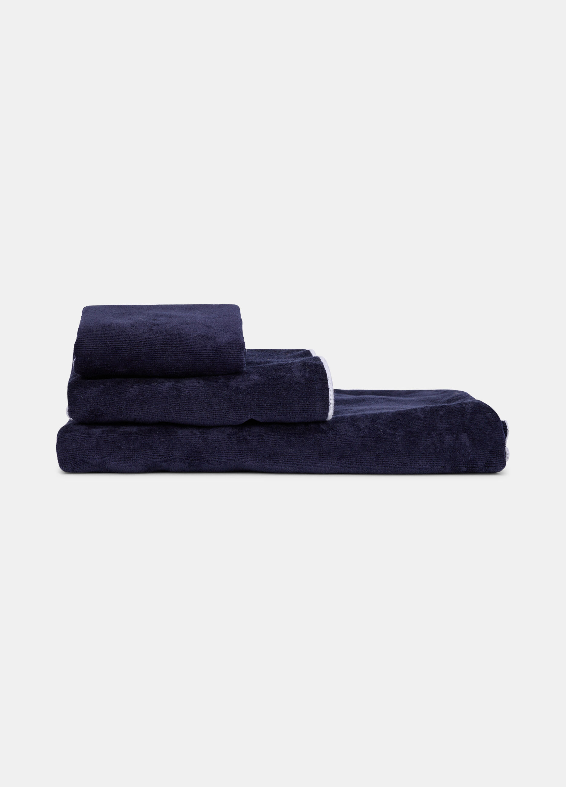 Large towel in terry with trim_0