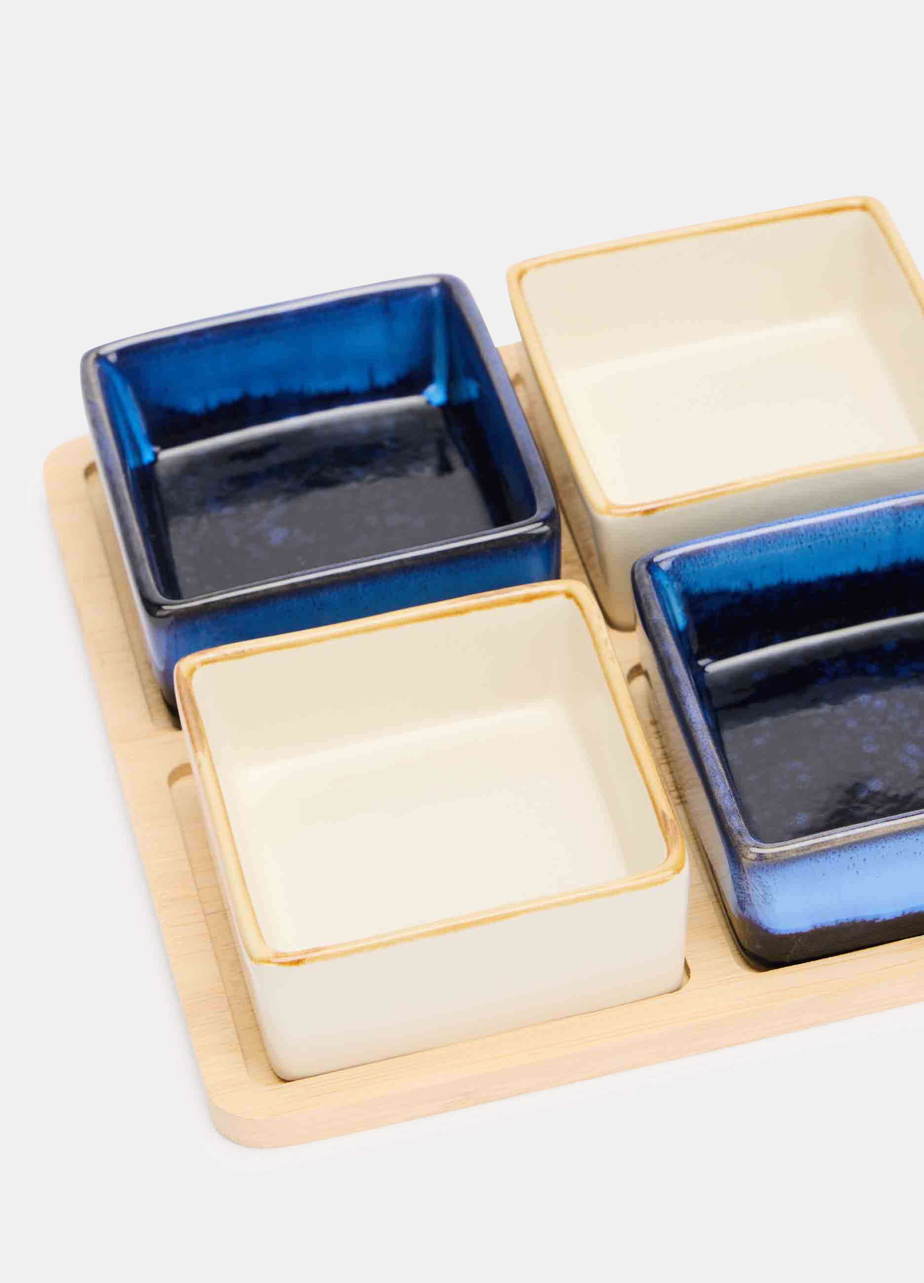 Square tray with bowls
