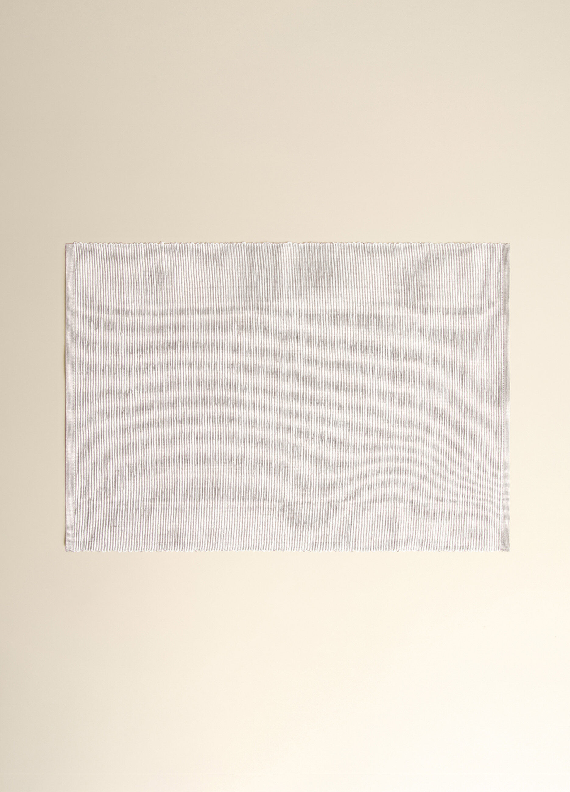 Table mat with double ribbing_1