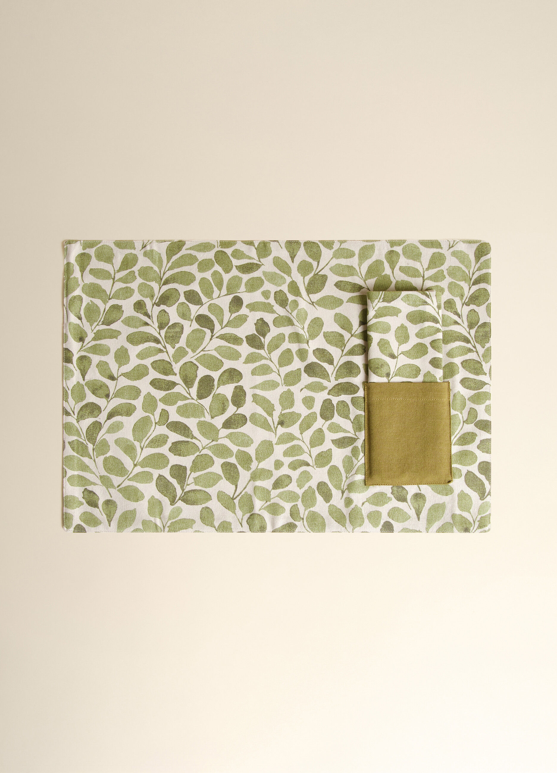 Breakfast table mat with pocket + napkin_1