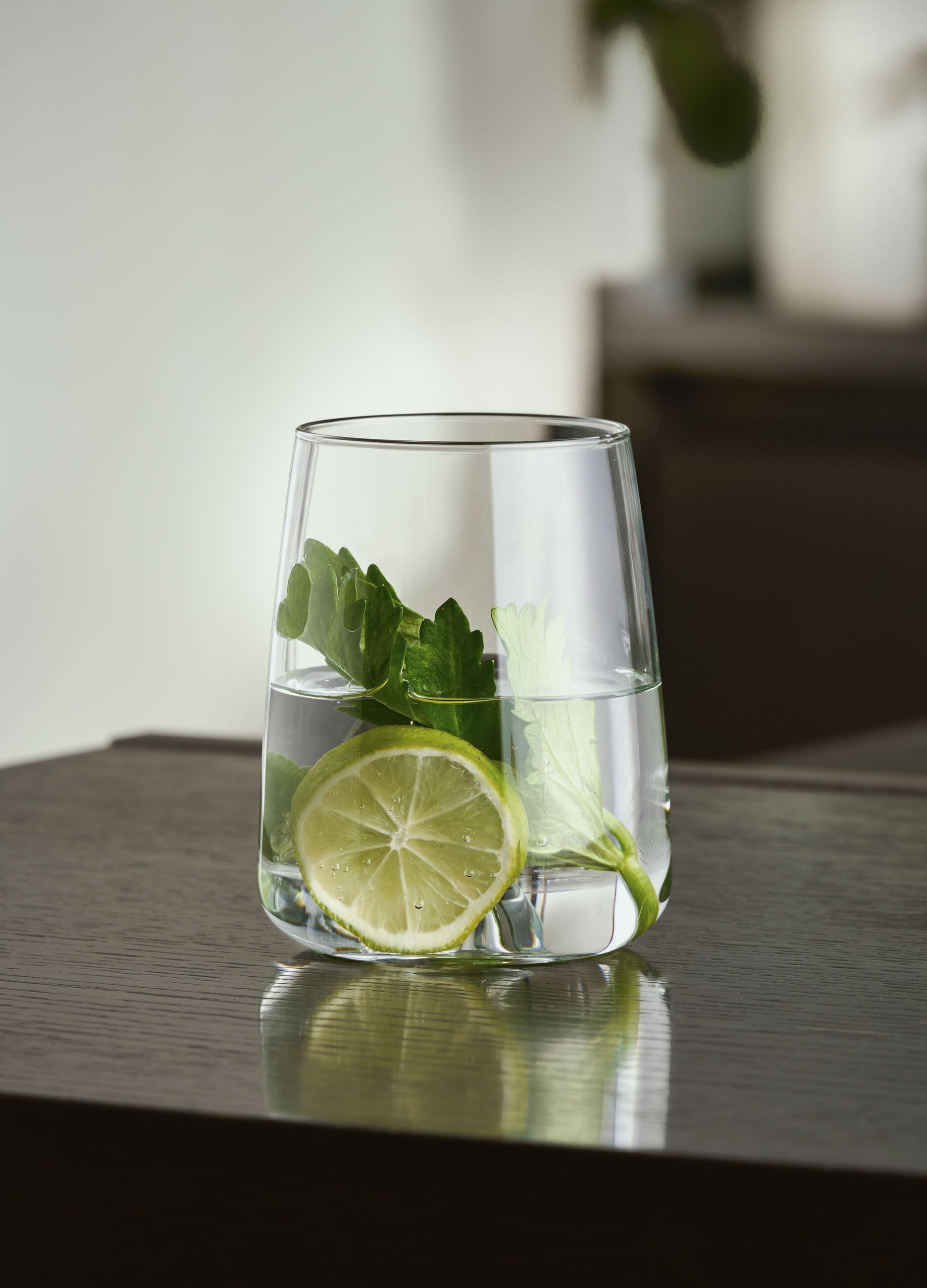 Bicchiere in vetro per acqua