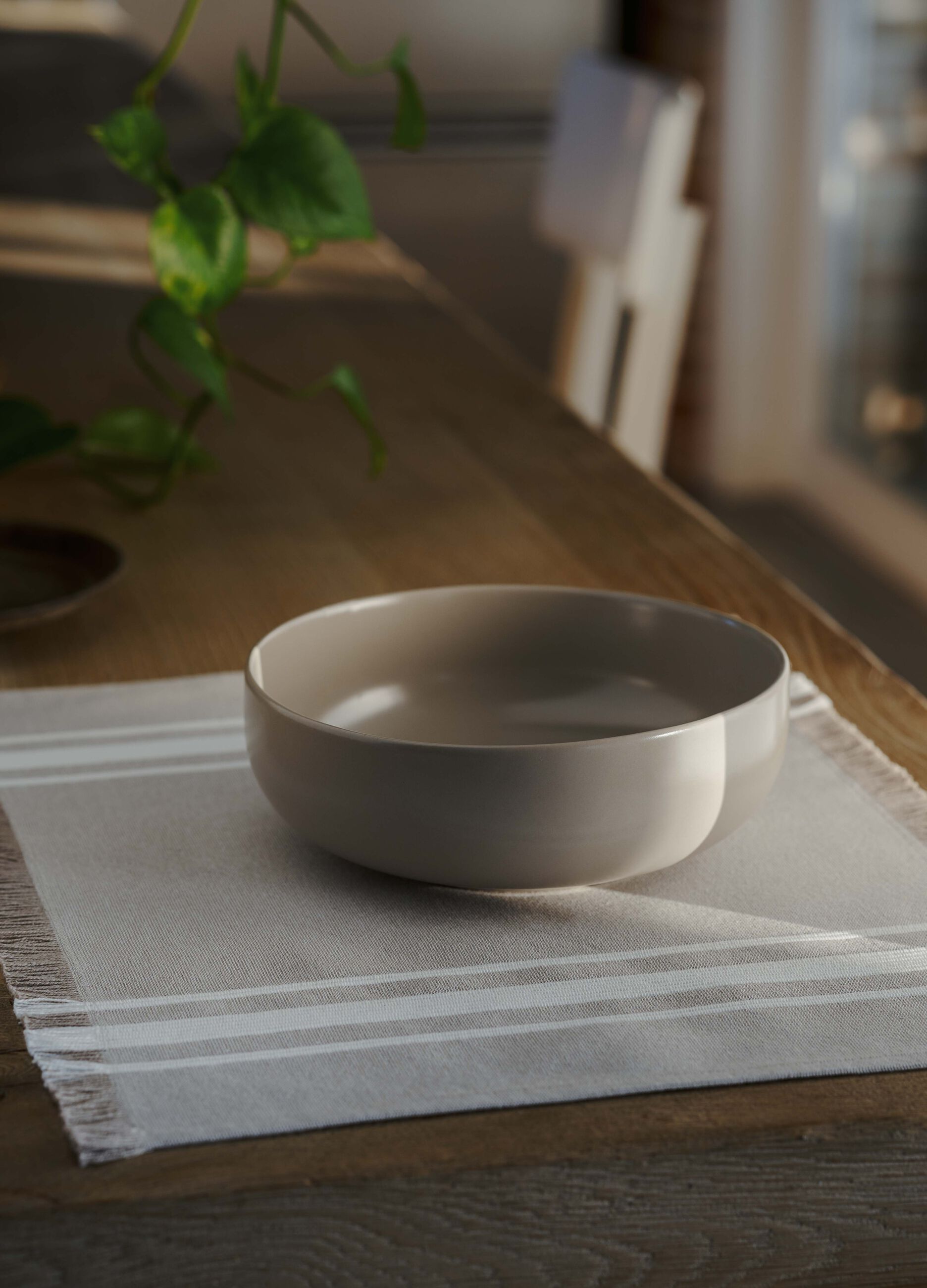 Stoneware salad bowl_0