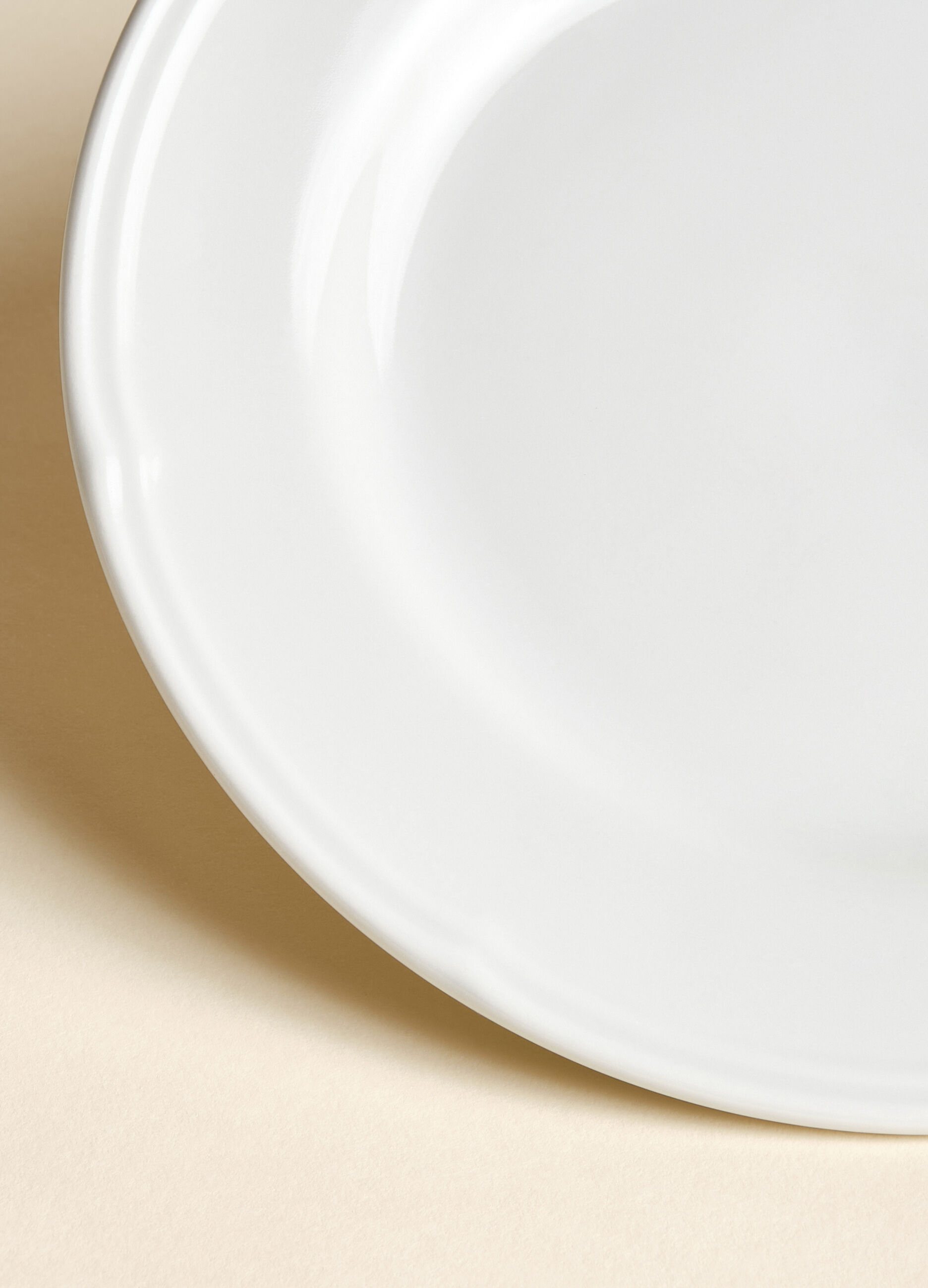 Ouverture plate in porcelain_2