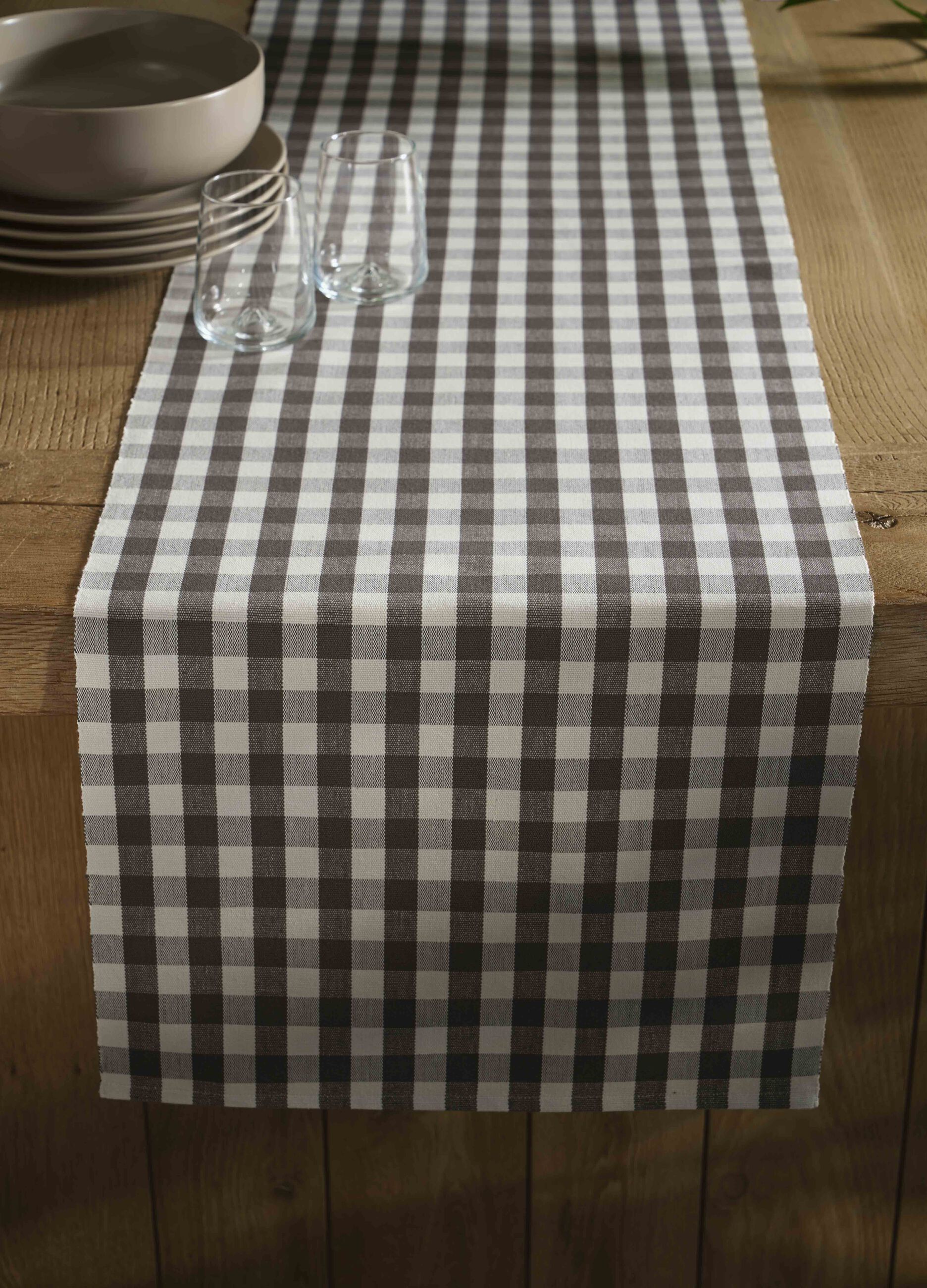 Checked cotton runner_0