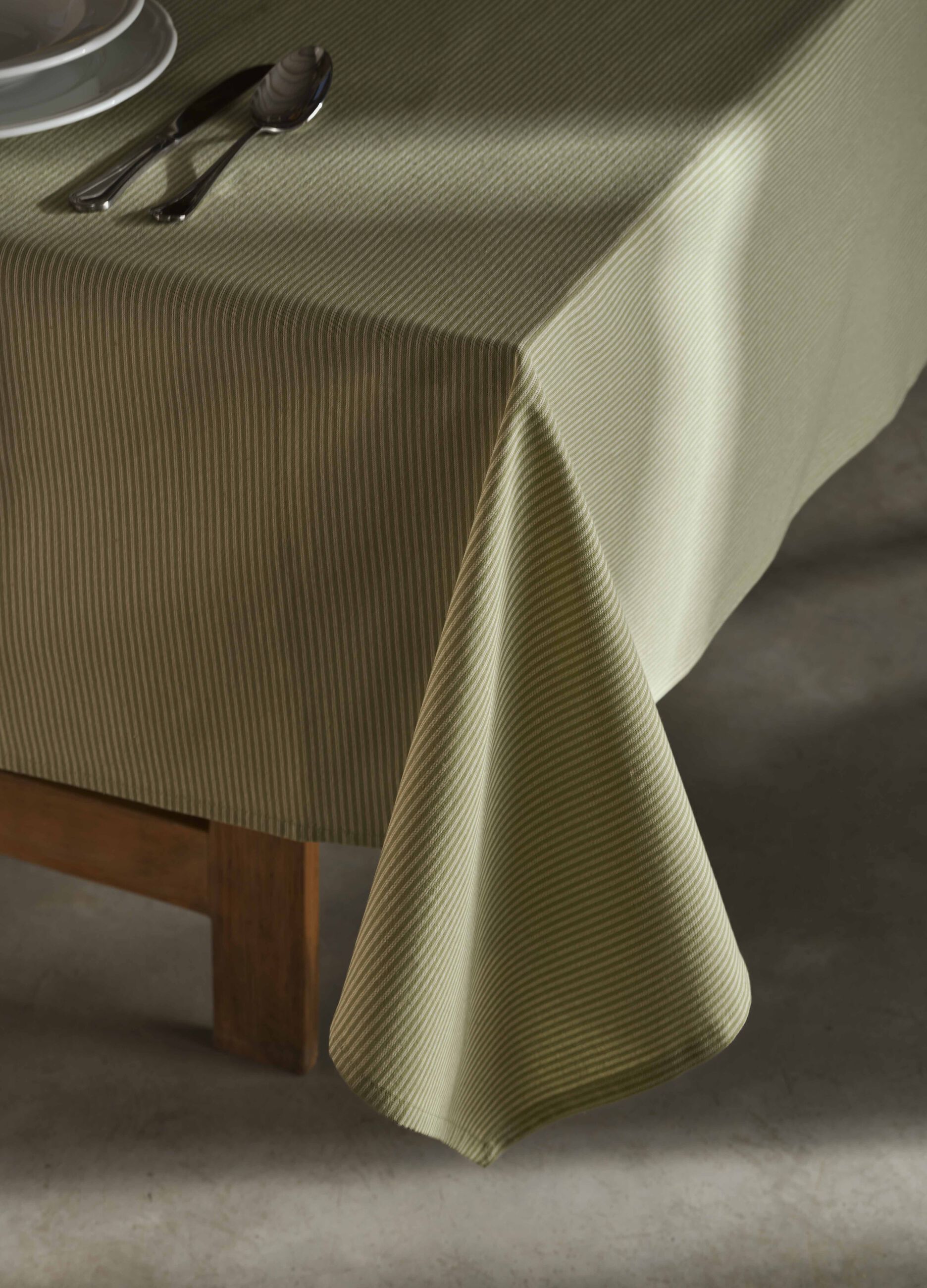 6-place tablecloth in striped cotton_0