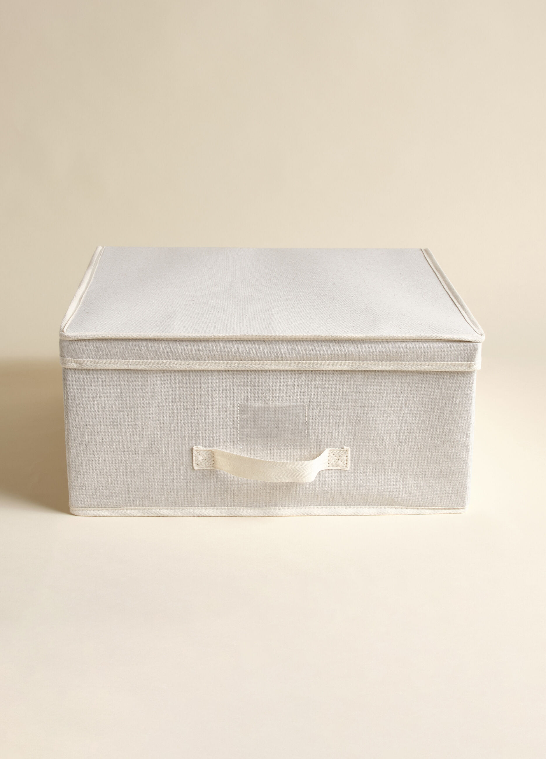 Medium box container in fabric._1