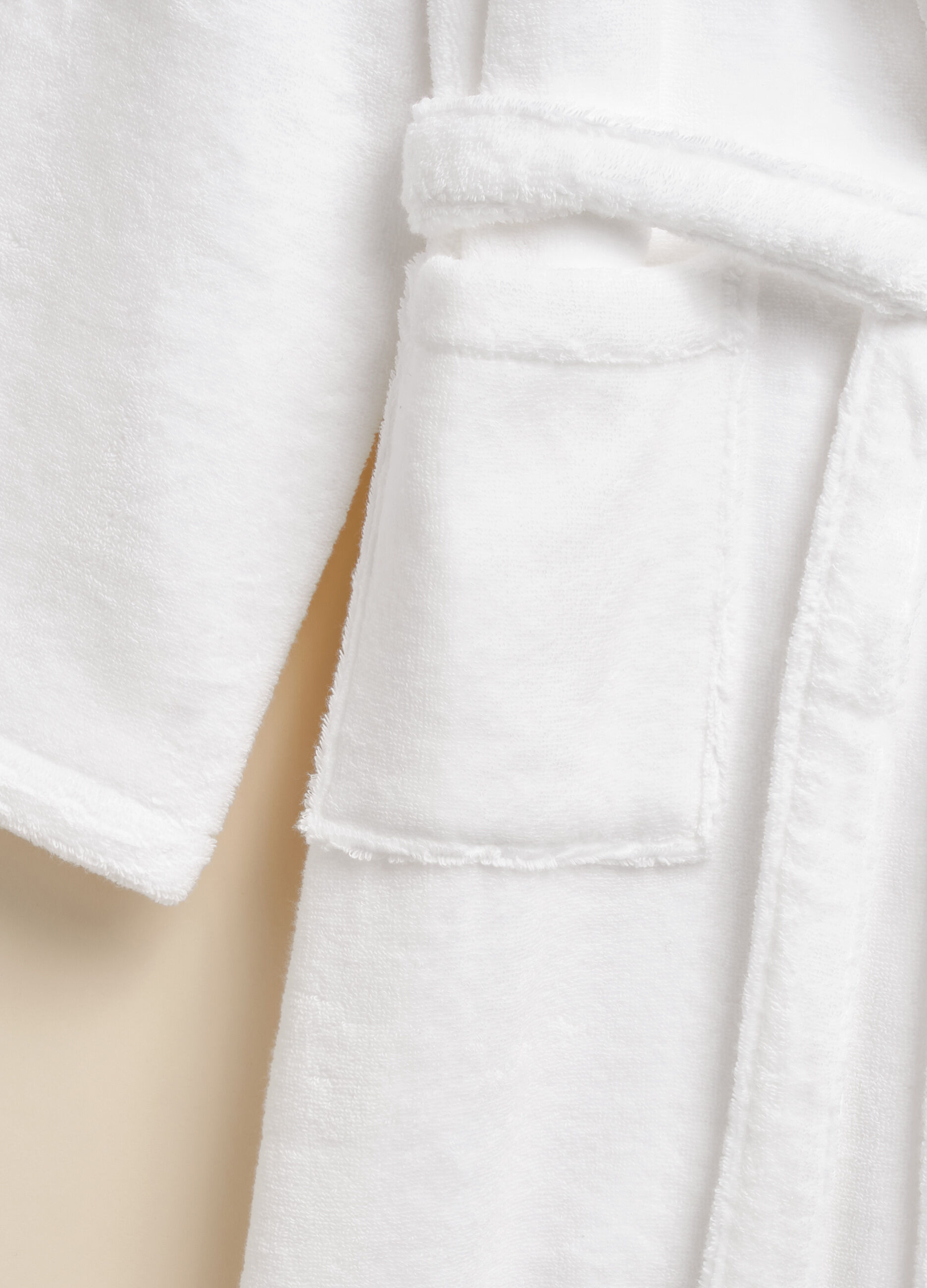 Solid colour bathrobe in 100% cotton_2