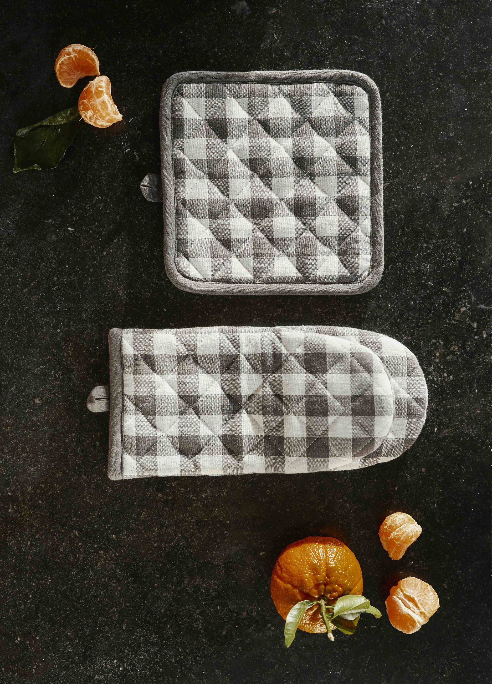 Check cotton oven mitt_0