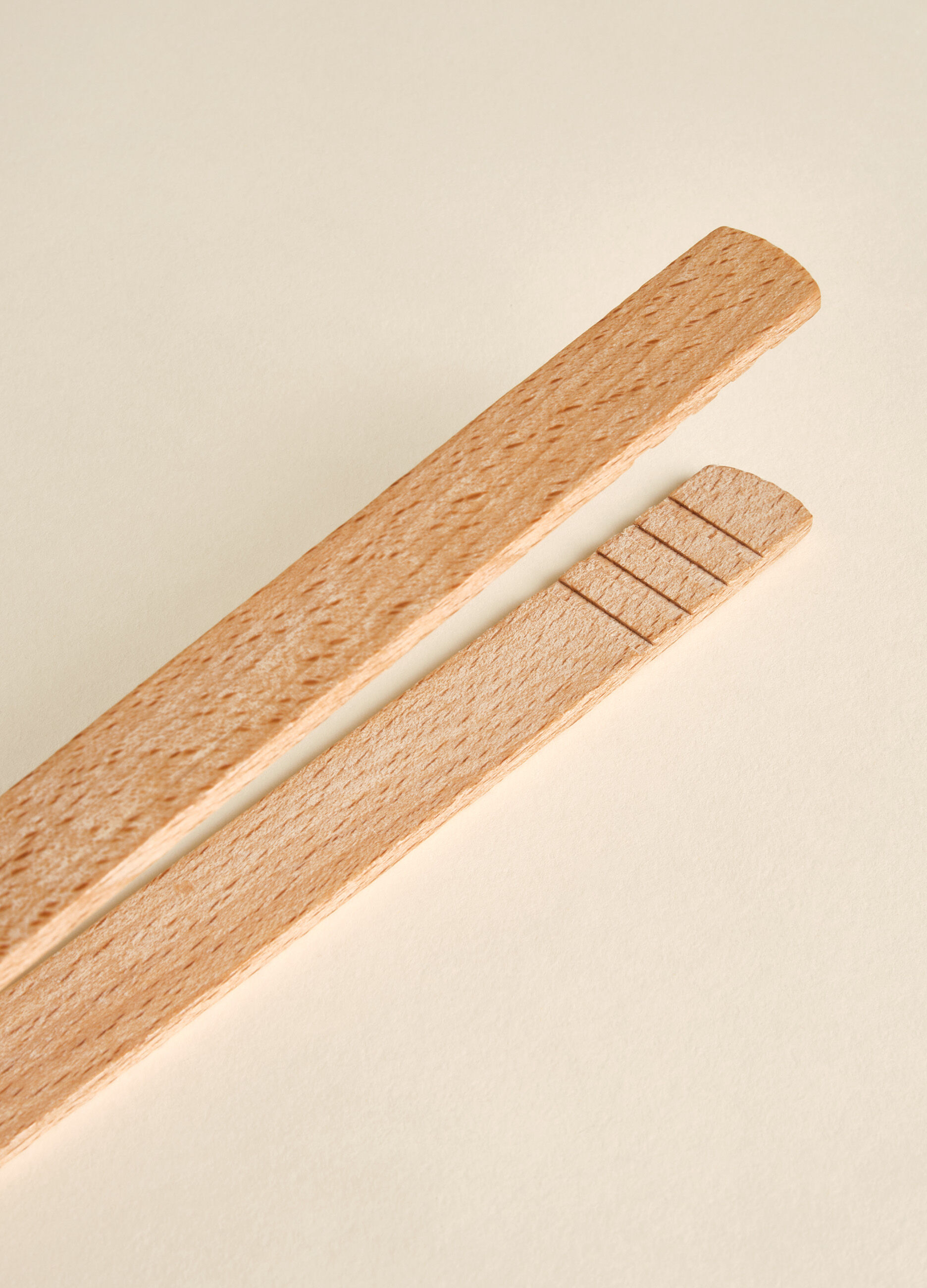 Tongs in wood Made in Italy_2