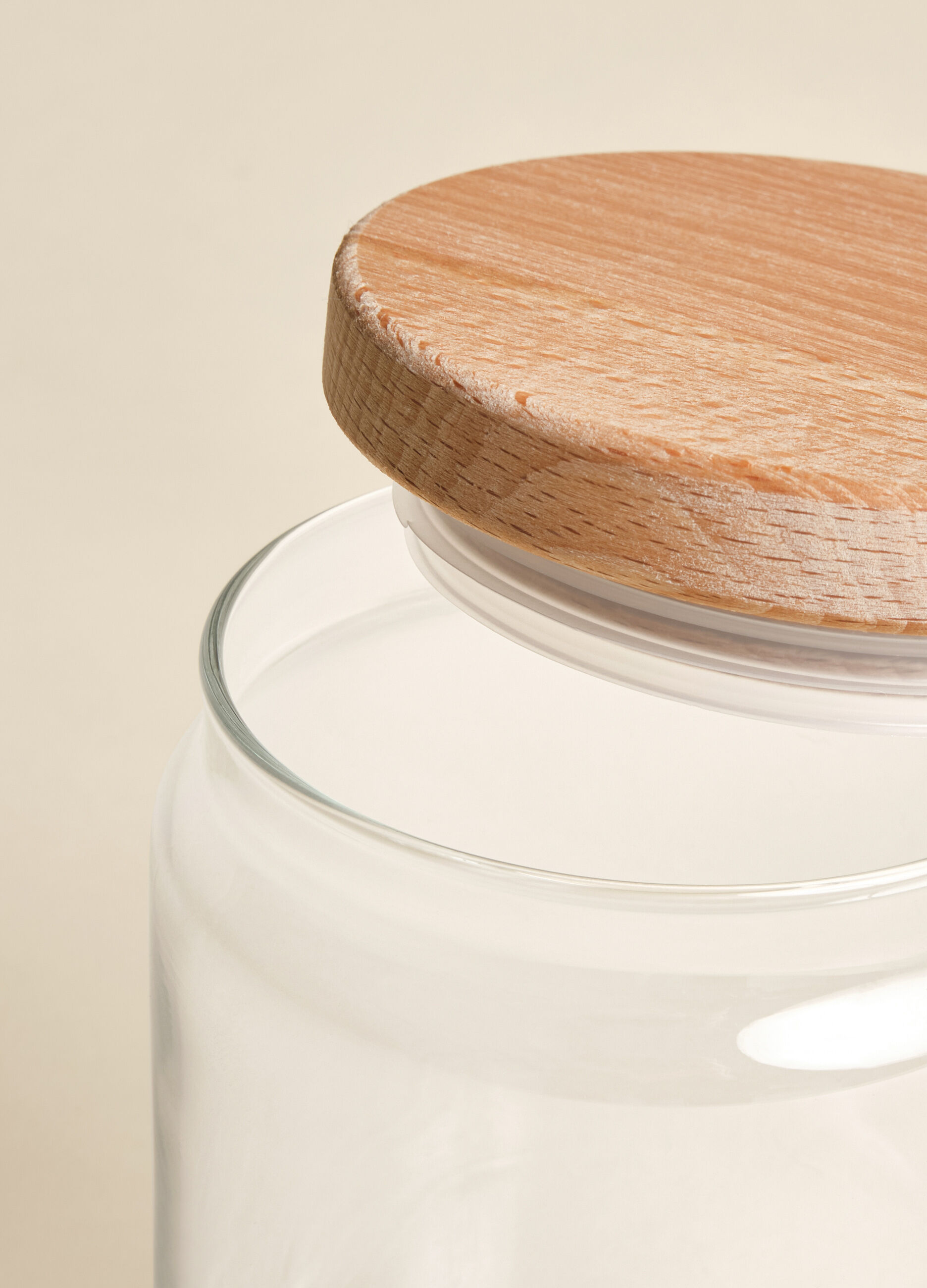 Glass jar with lid in solid beechwood_2