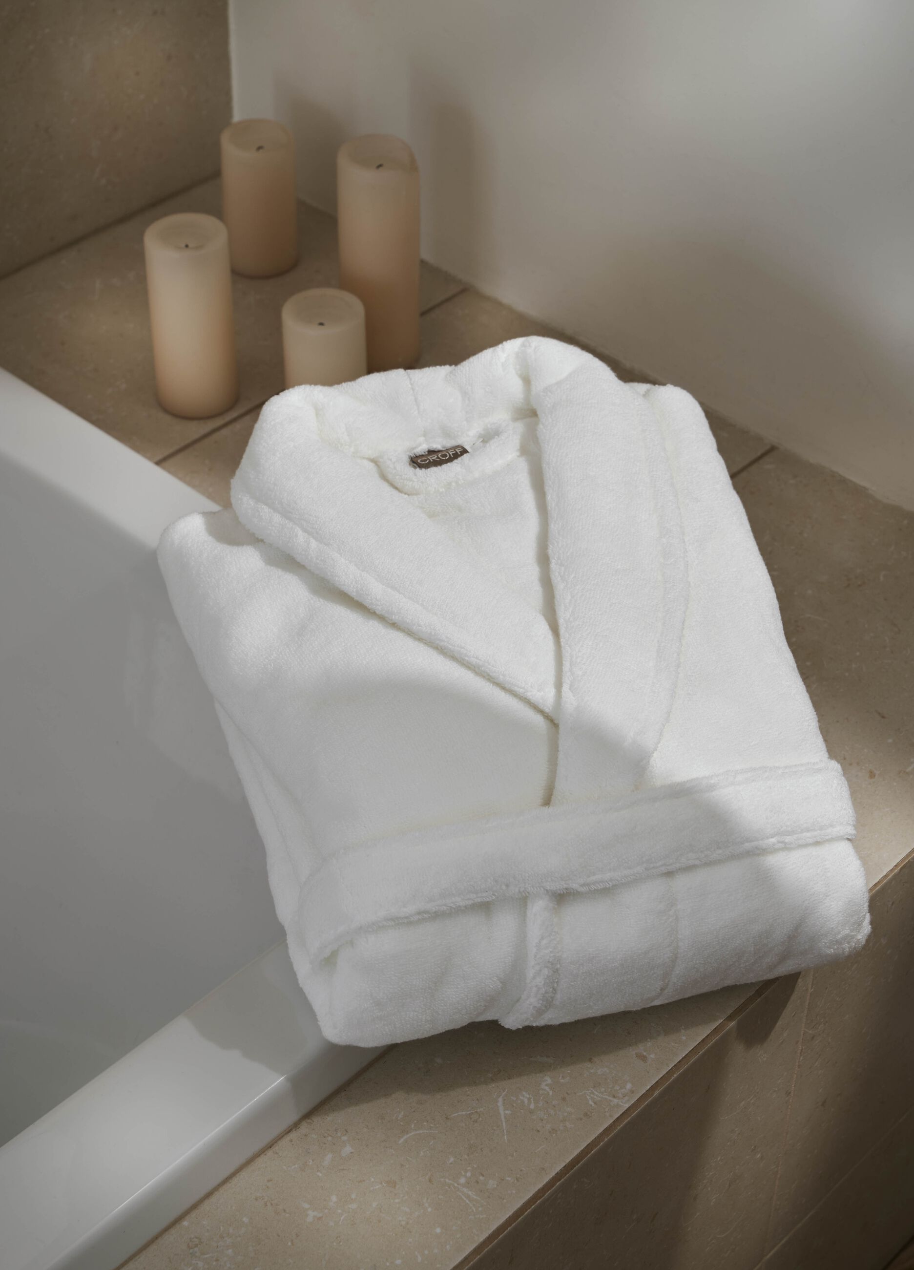Solid colour bathrobe in 100% cotton_0
