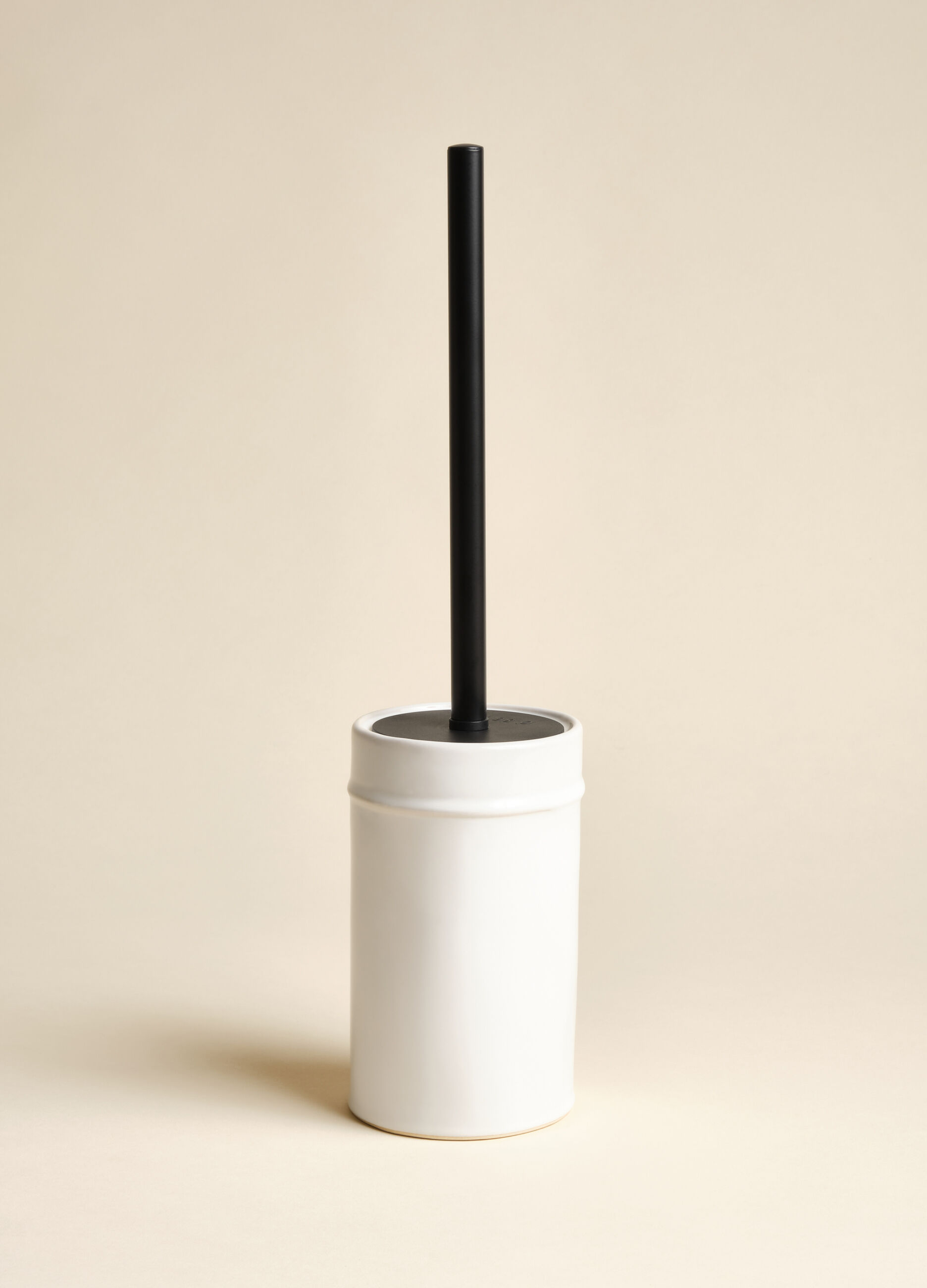 Ceramic toilet brush holder_1