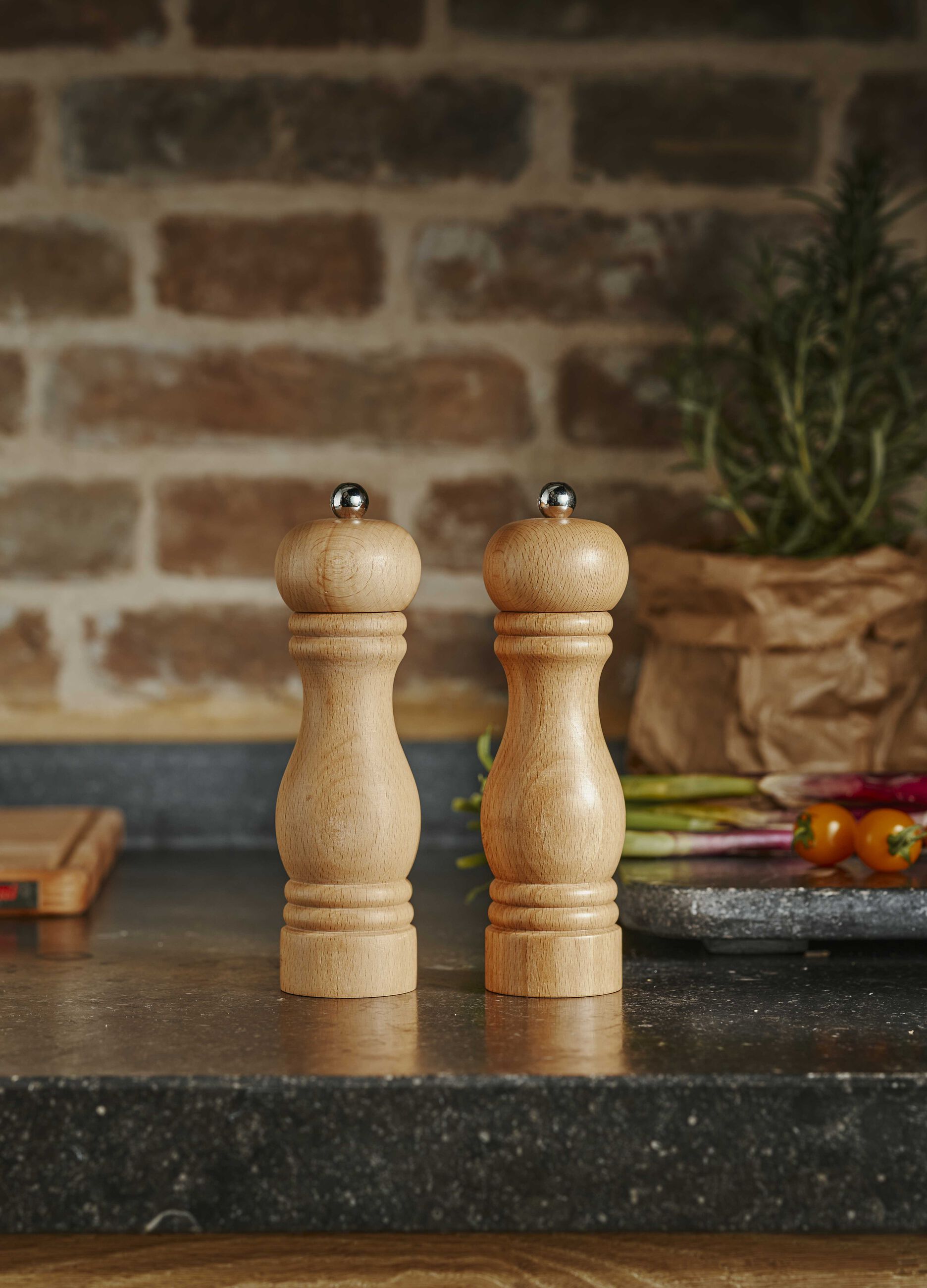 Salt mill in wood Made in Italy_0