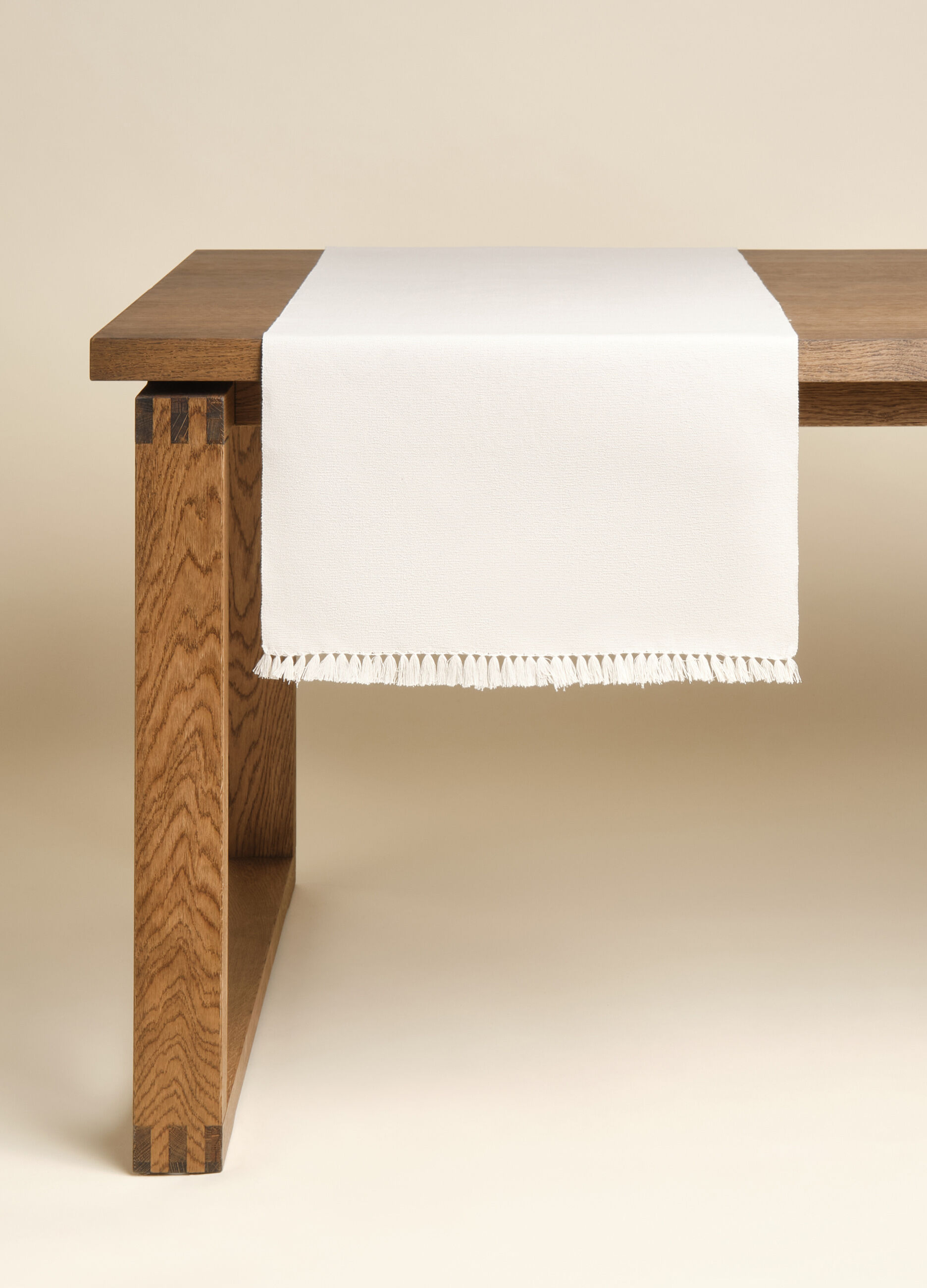 Organic cotton table runner with fringe