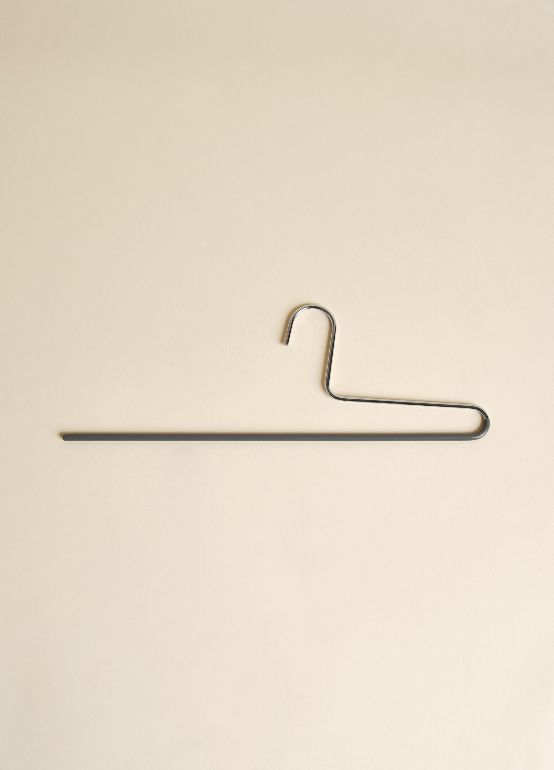3-pack trouser hangers in steel_1