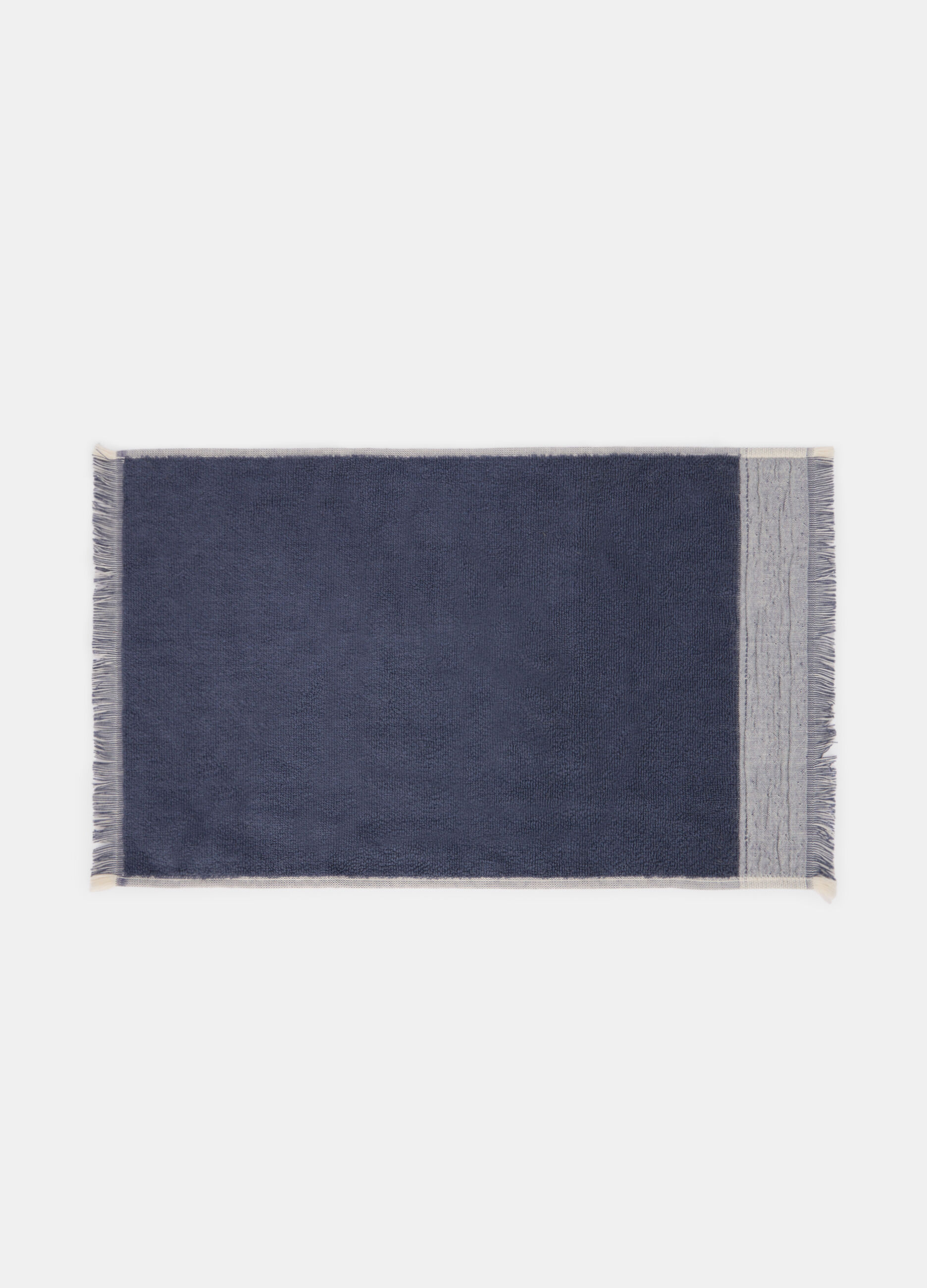 Guest towel with hem and fringes_1