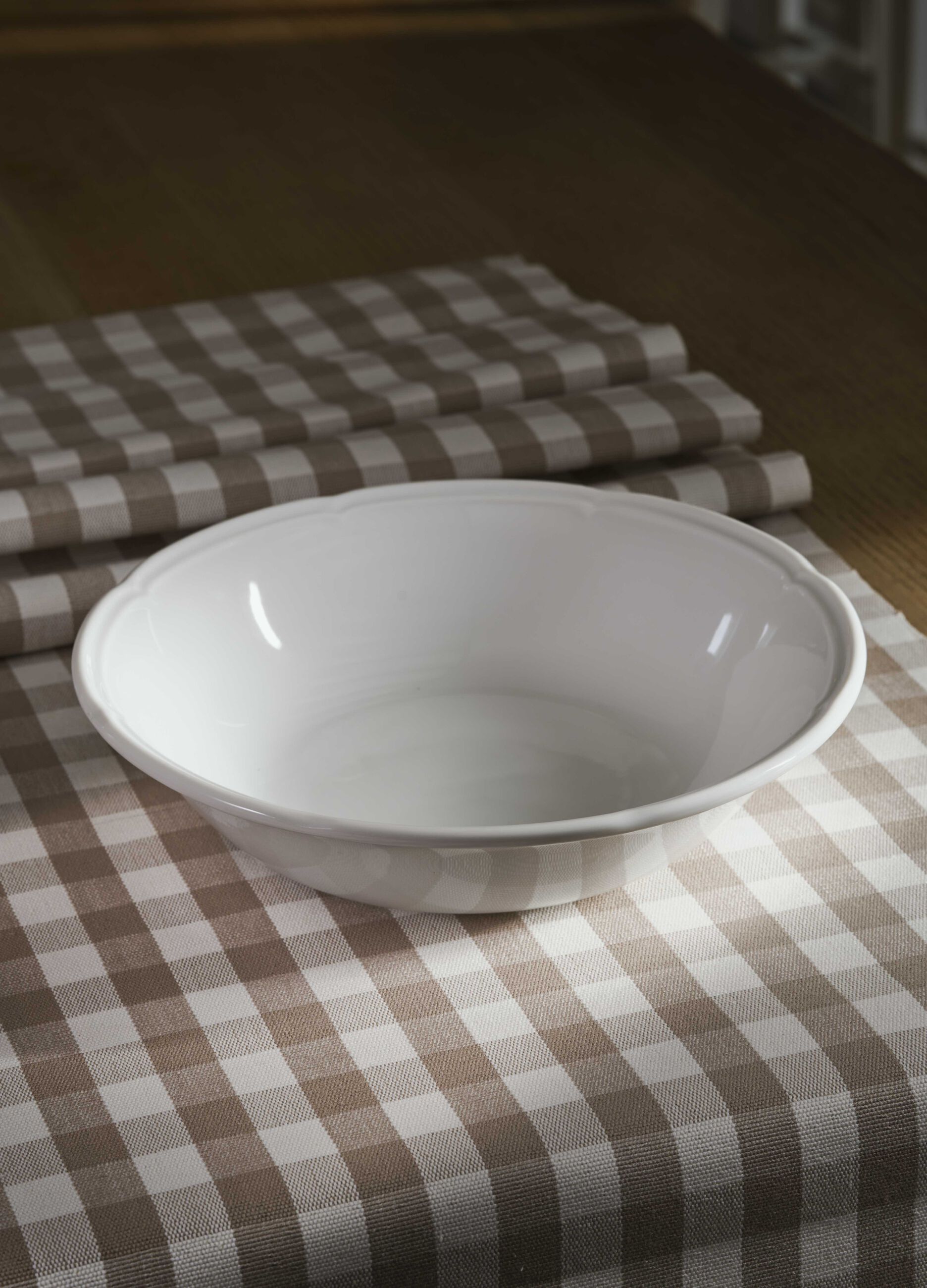 Porcelain salad bowl_0