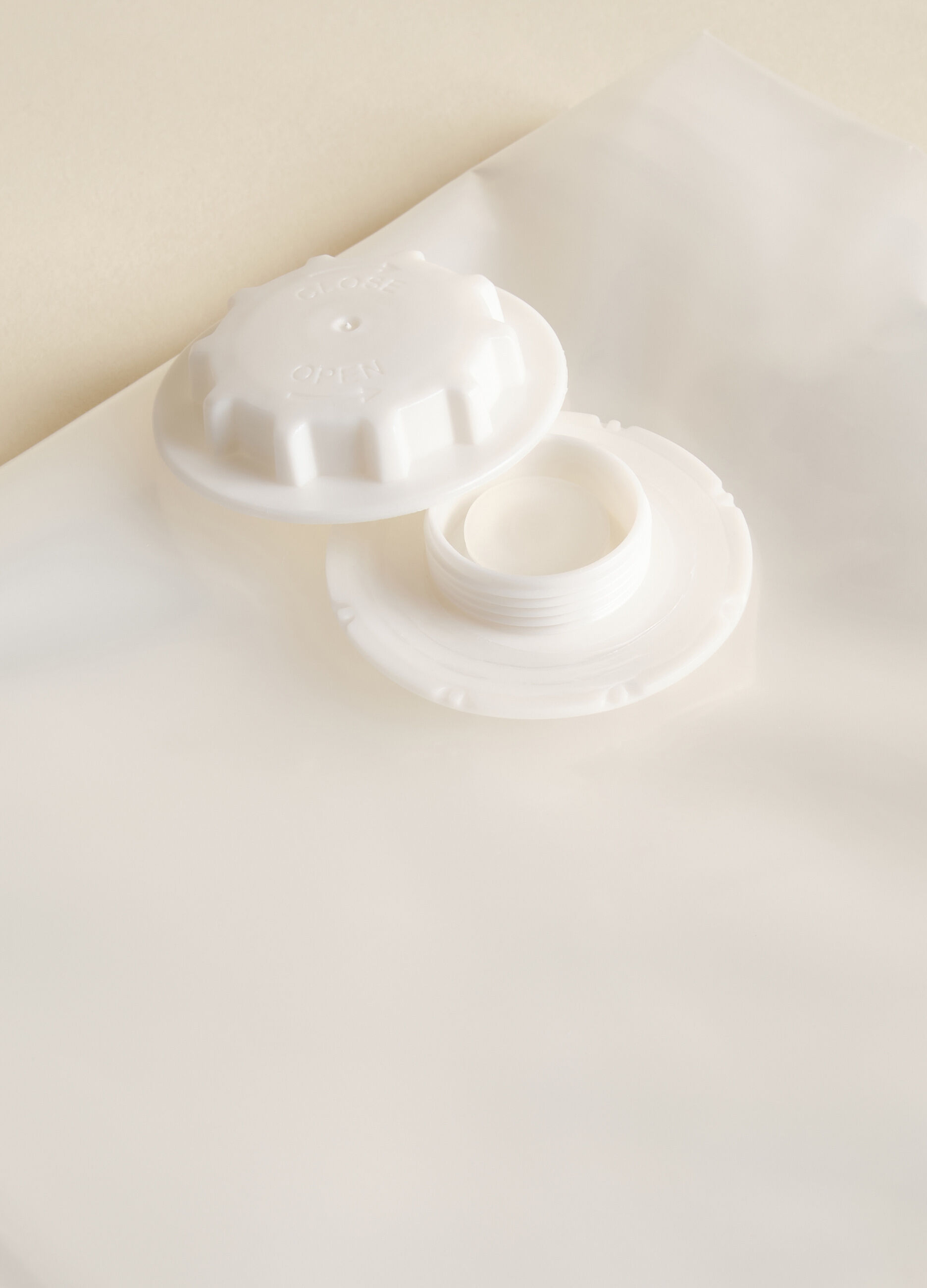 Medium vacuum bag for clothes