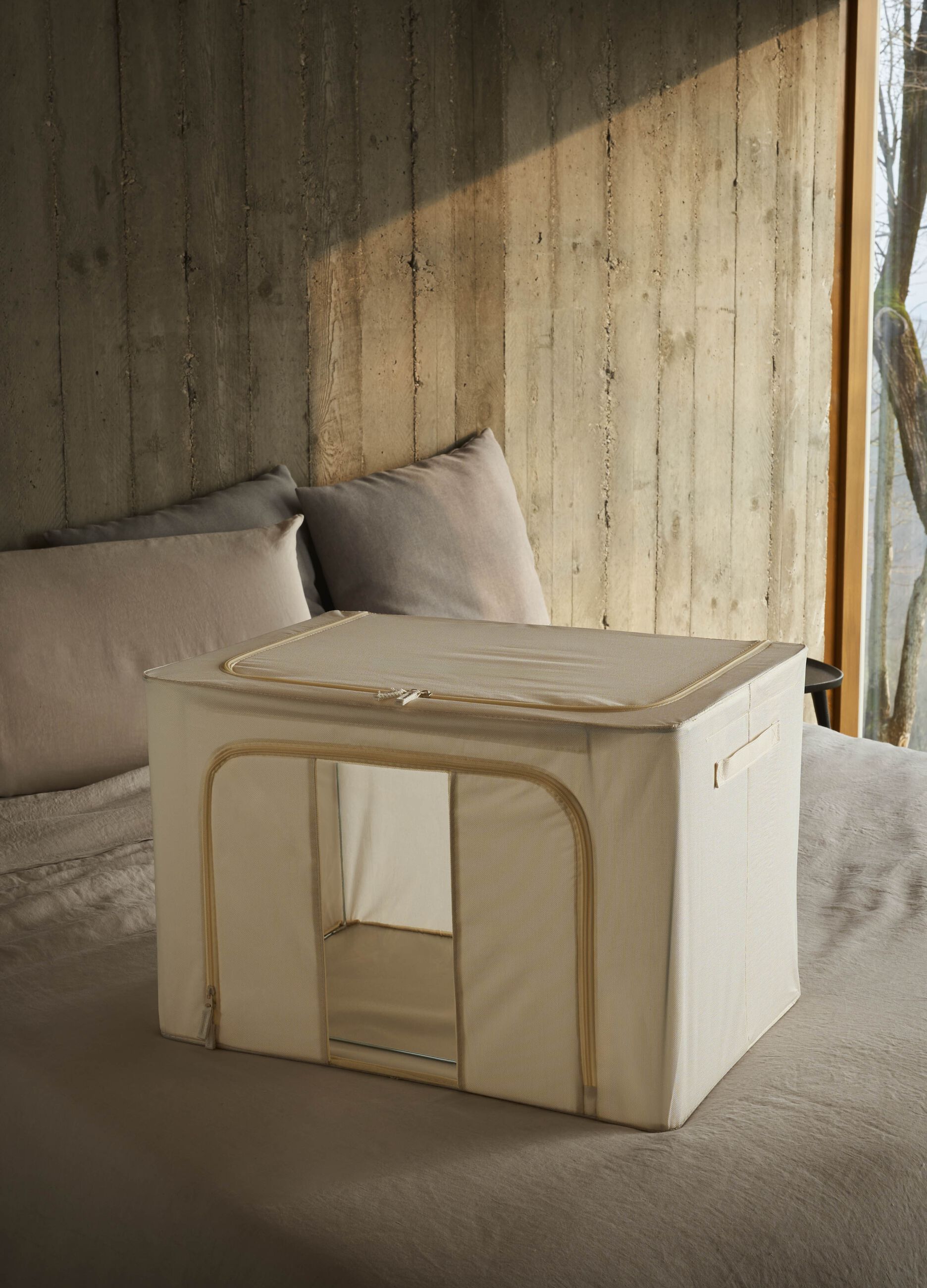 Storage box with double zip_0
