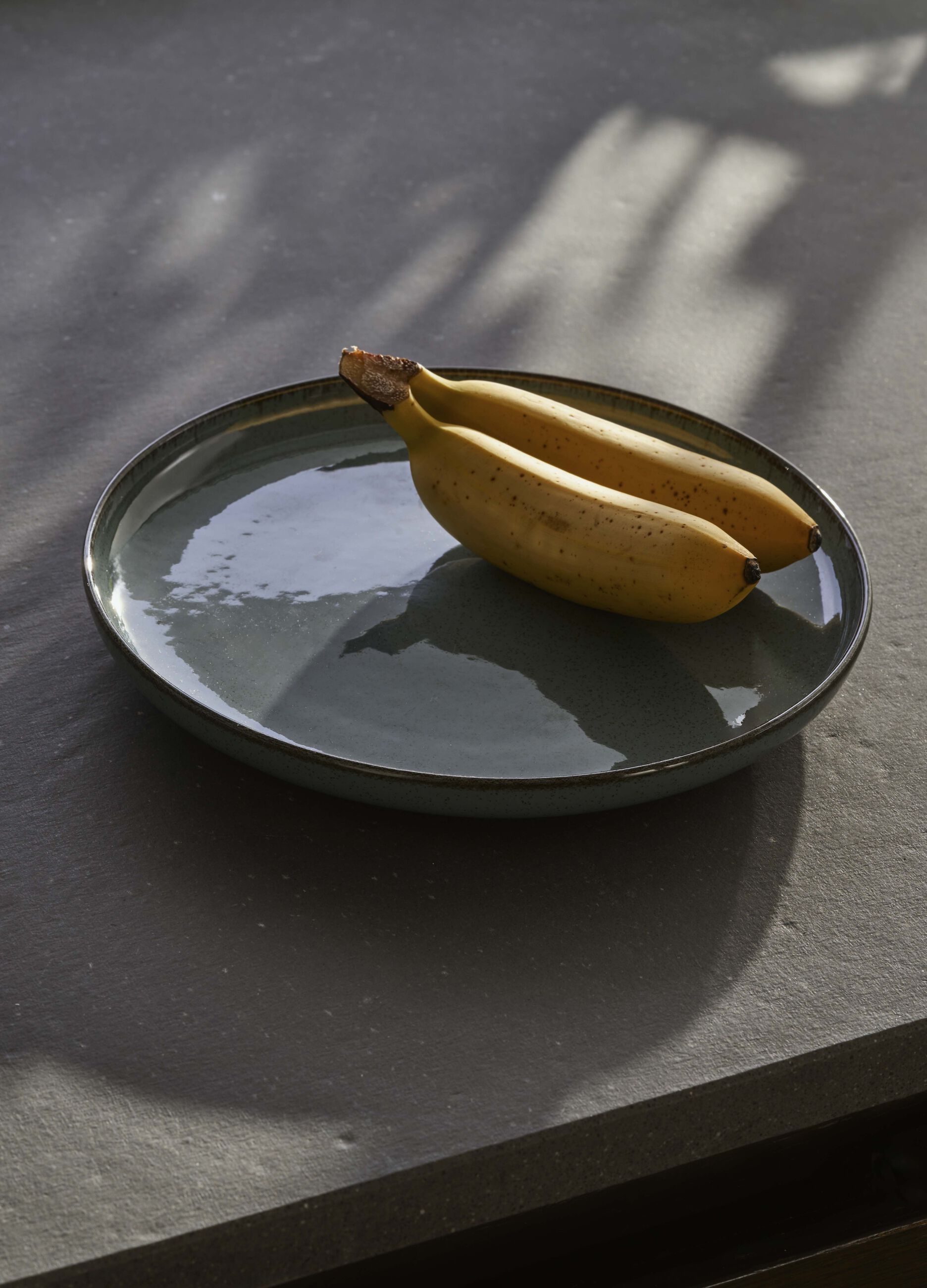 Side plate in porcelain_0