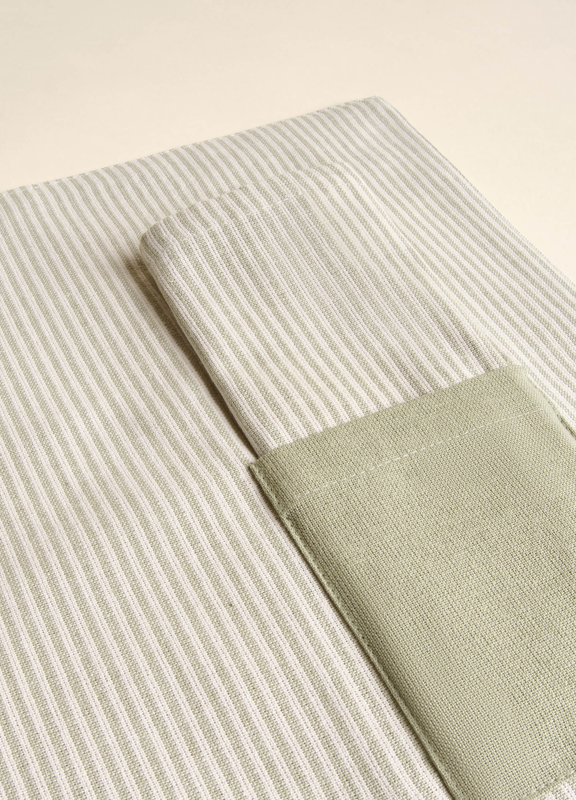 Organic table mat in 100% cotton with pocket