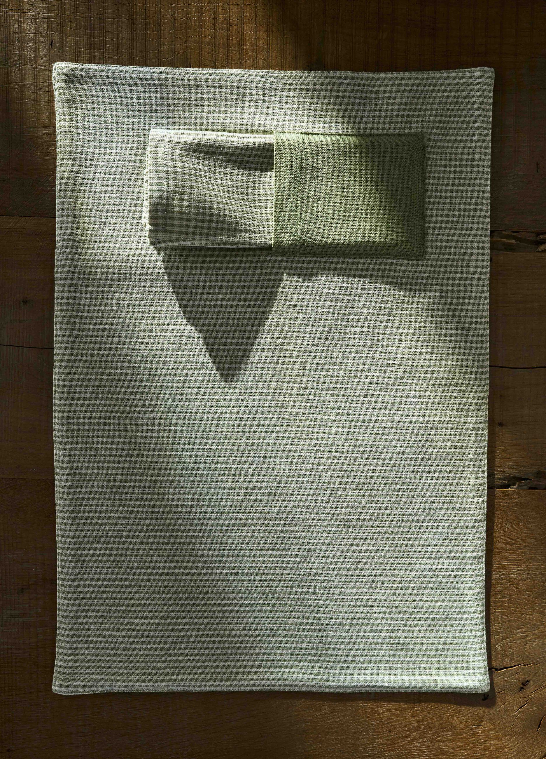 Organic table mat in 100% cotton with pocket