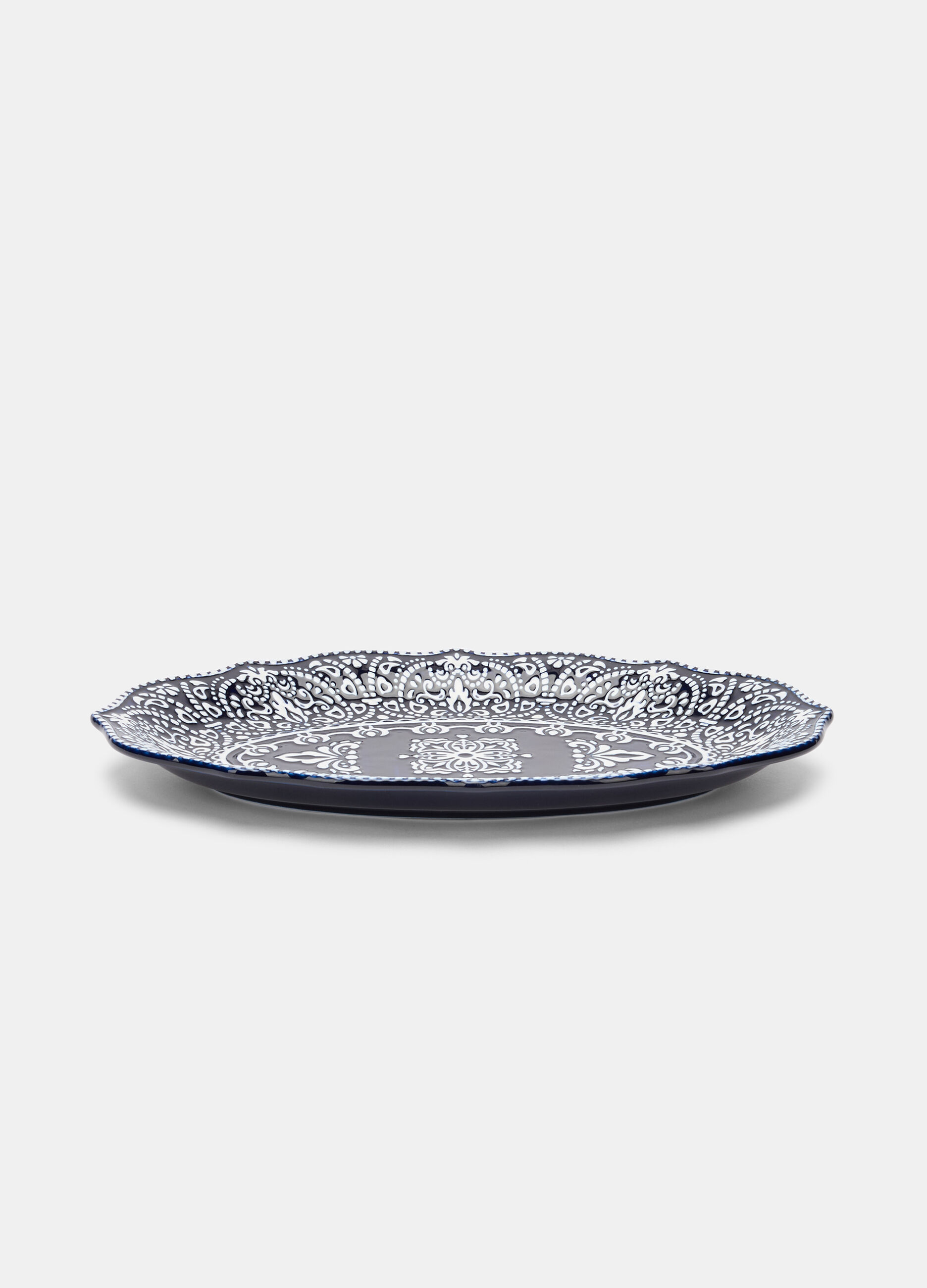 Piatto in ceramica decorata