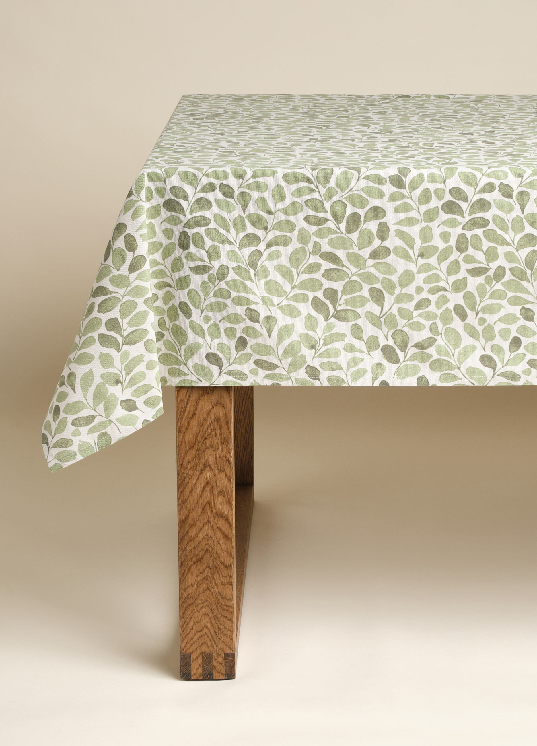 100% cotton 4-seater tablecloth_1
