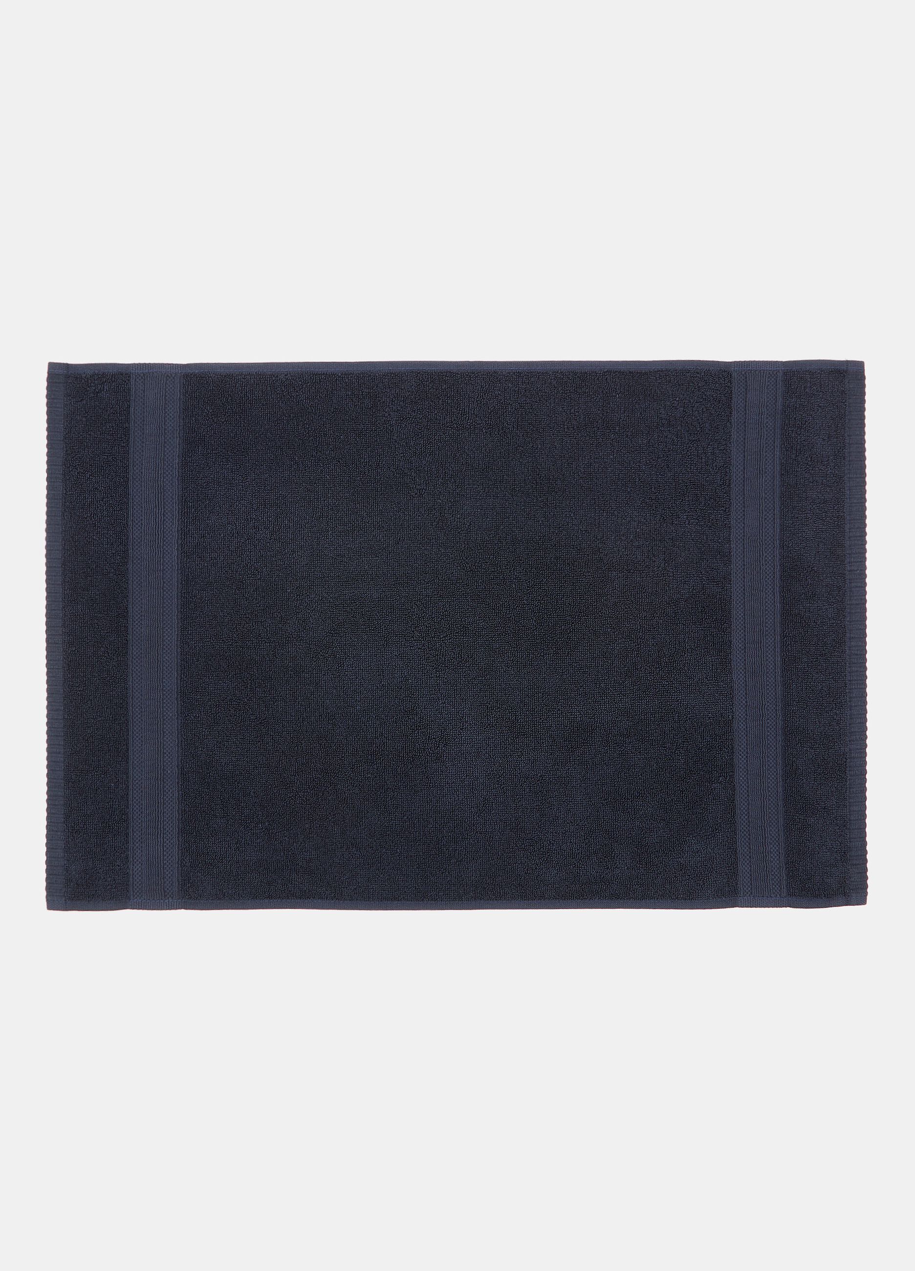 Solid colour towel in 100% cotton_1