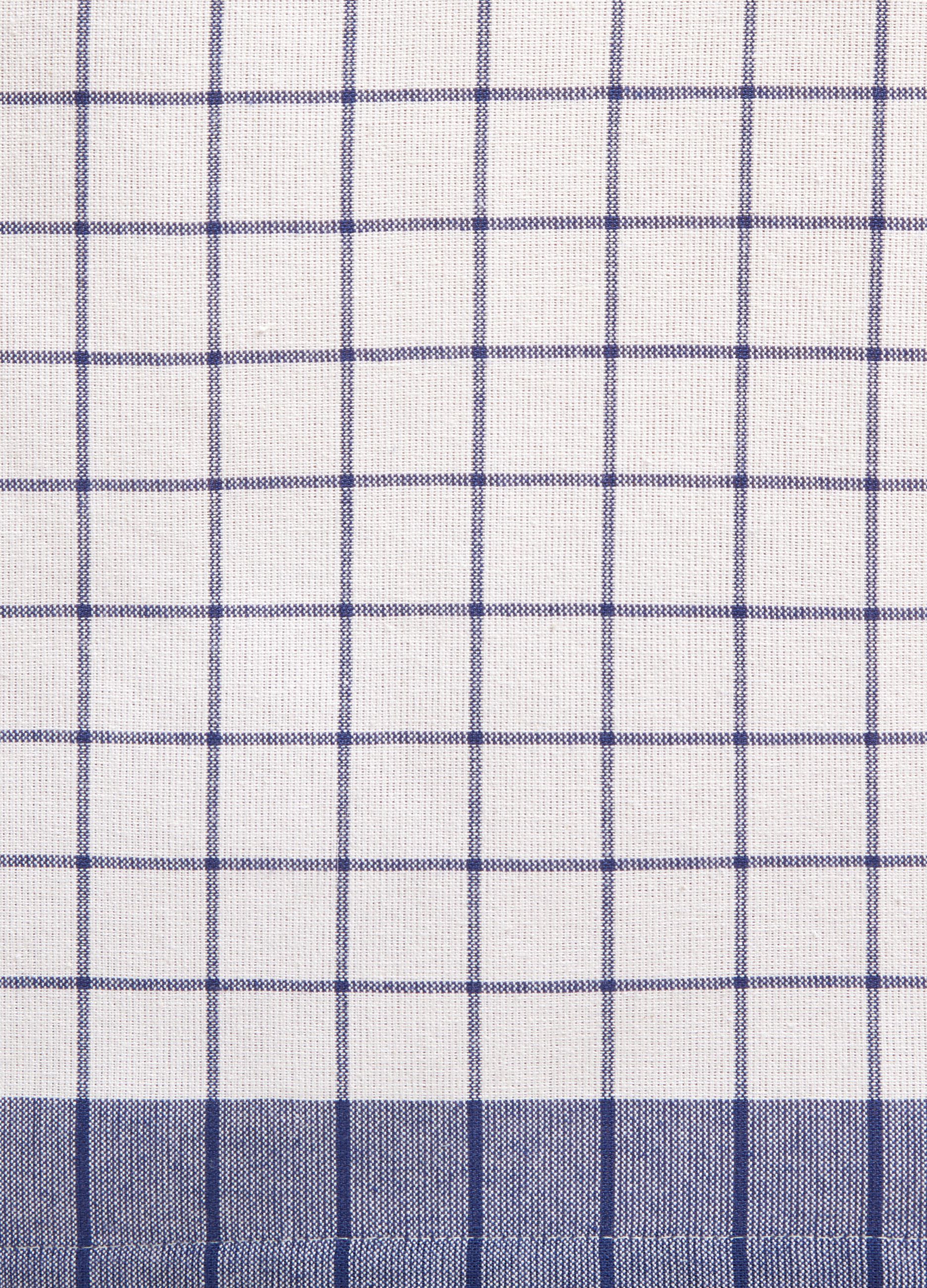 Tablecloth with check motif_1