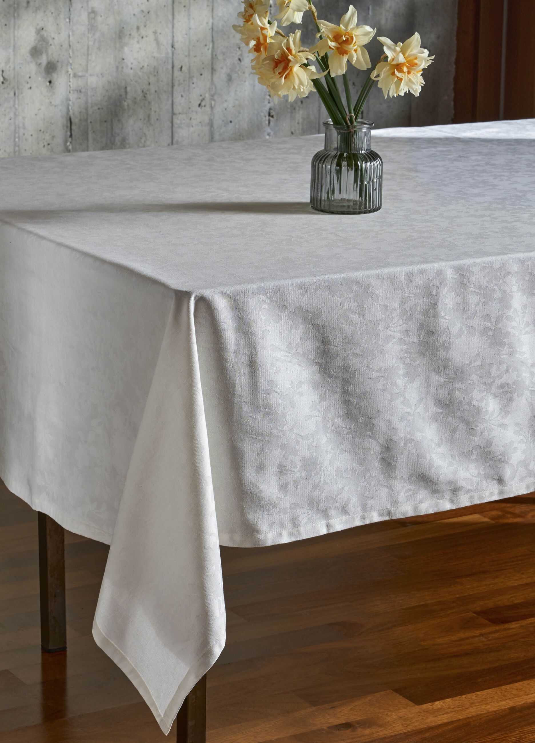 6-place tablecloth in jacquard cotton_0